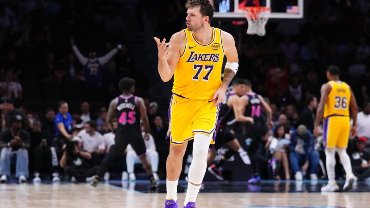 Luka explota con 60 puntos: Multitud lo aclama como MVP