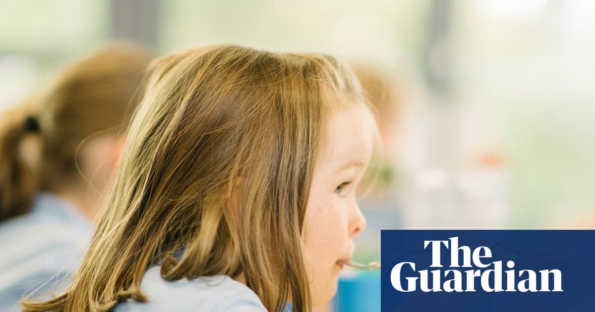 Inglaterra: Obligan a escuelas a servir solo comida sana