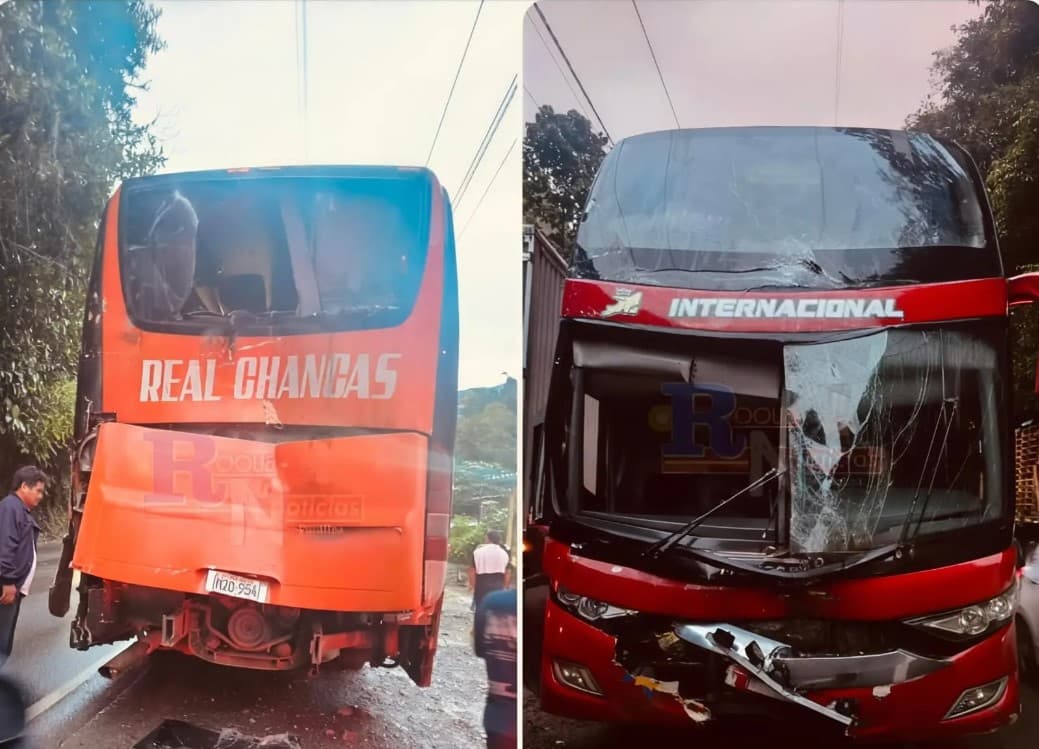 Choque entre buses en Cayumba desata pánico en ruta Lima–Pucallpa
