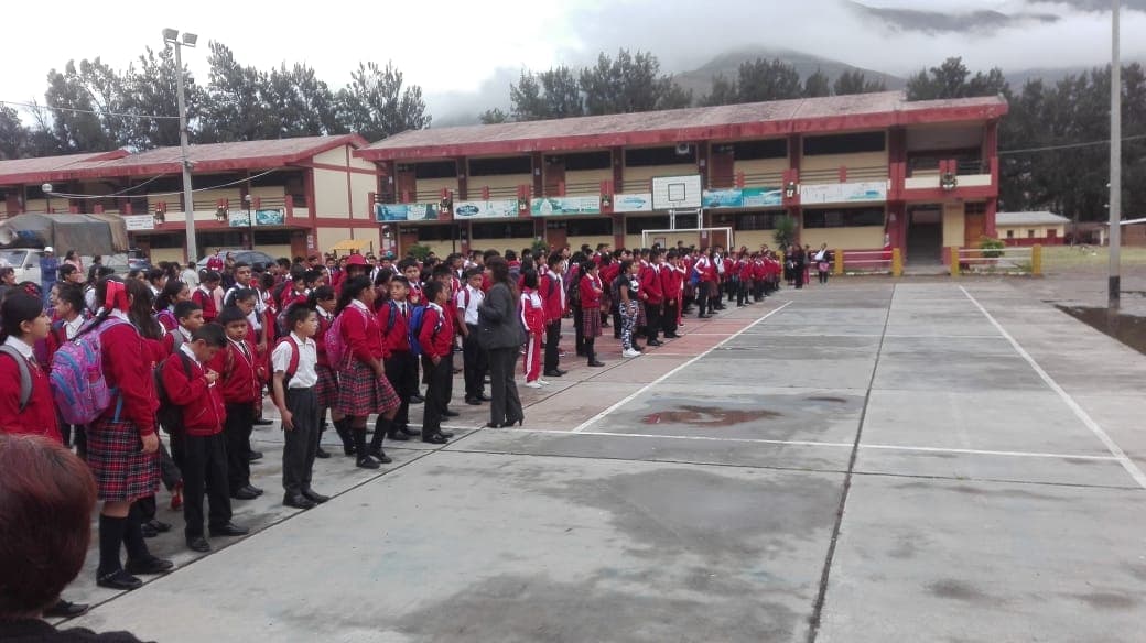 Padres sostienen con sus propios recursos servicios y mantenimiento en colegio José Carlos Mariátegui
