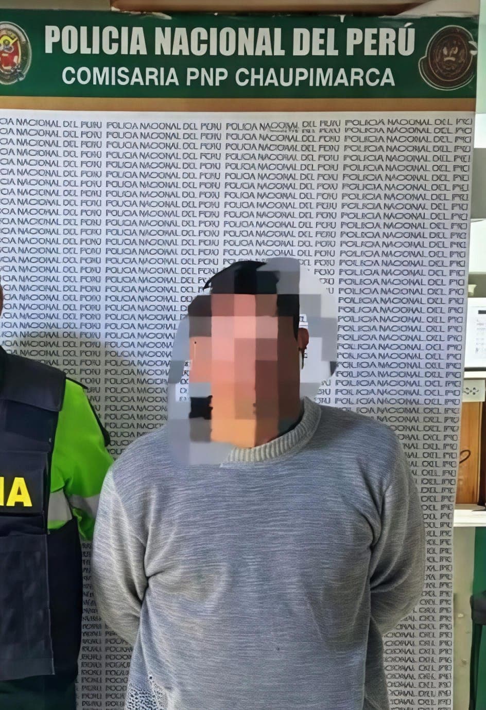Detienen a hombre acusado de hurtar una laptop en botica cercana al terminal terrestre