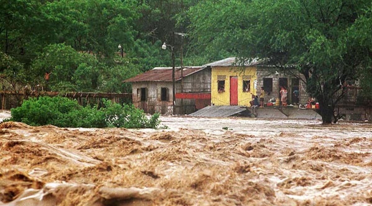 Lluvias intensas provocan emergencias en la sierra sur y afectan a familias rurales