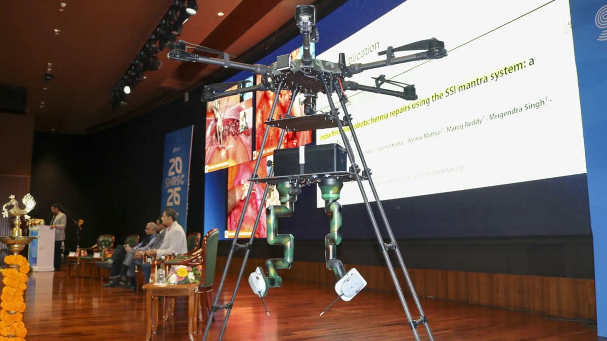 Un dron cirujano ya opera heridos en los campos de guerra