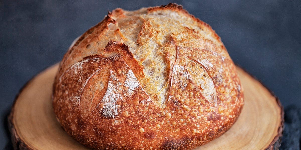 Ahorra dinero con pan casero: 8 trucos esenciales de masa madre