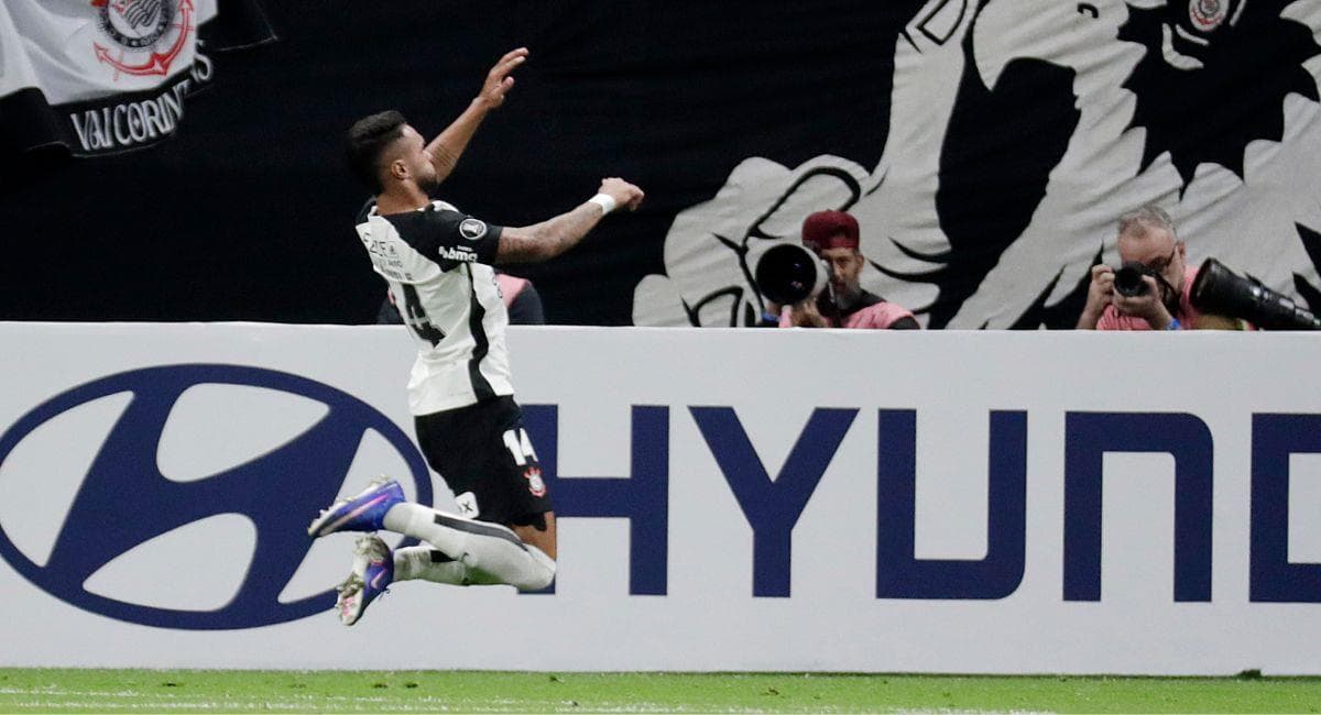 Mira el fútbol en vivo hoy por TV: Horarios y partidos en Perú