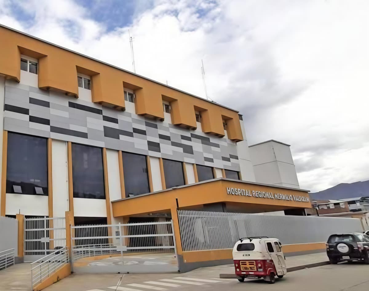 Joven de 21 años muere tras recibir un disparo en el rostro dentro de institución educativa de Amarilis