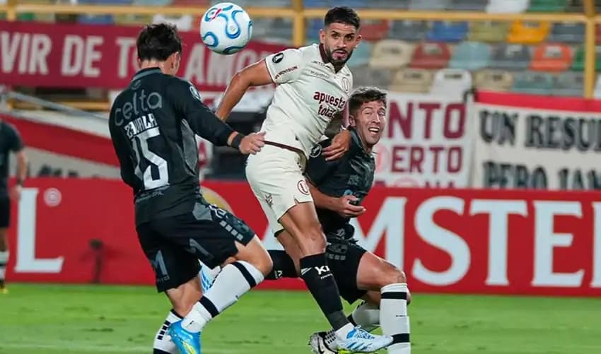 Universitario tropieza en casa y complica su inicio en la Libertadores