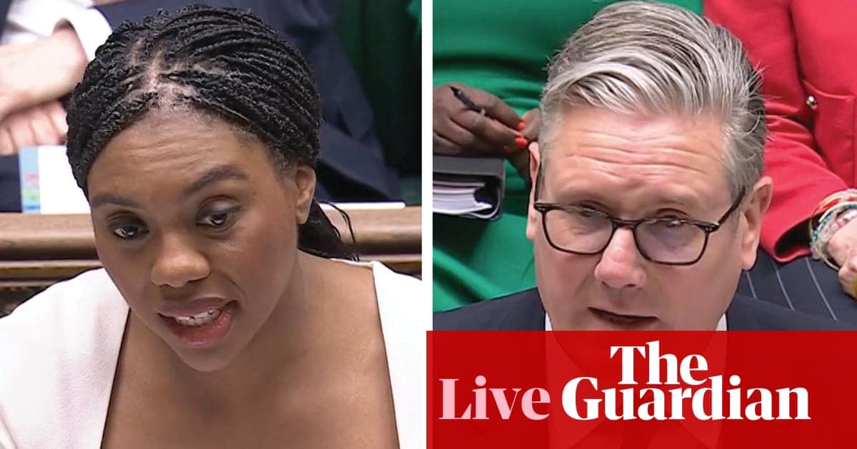 Starmer y Badenoch se enfrentan por pruebas de Robbins sobre Mandelson