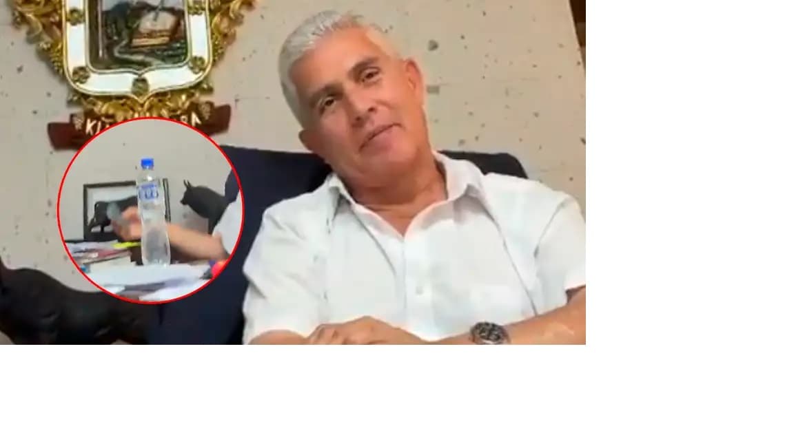 Alcalde es grabado recibiendo dinero en su despacho y desata crisis en Renovación Popular 