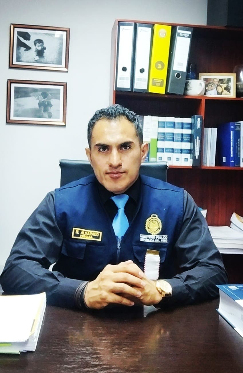Cae dupla de hermanas por explotar a menores en bar clandestino de Huánuco