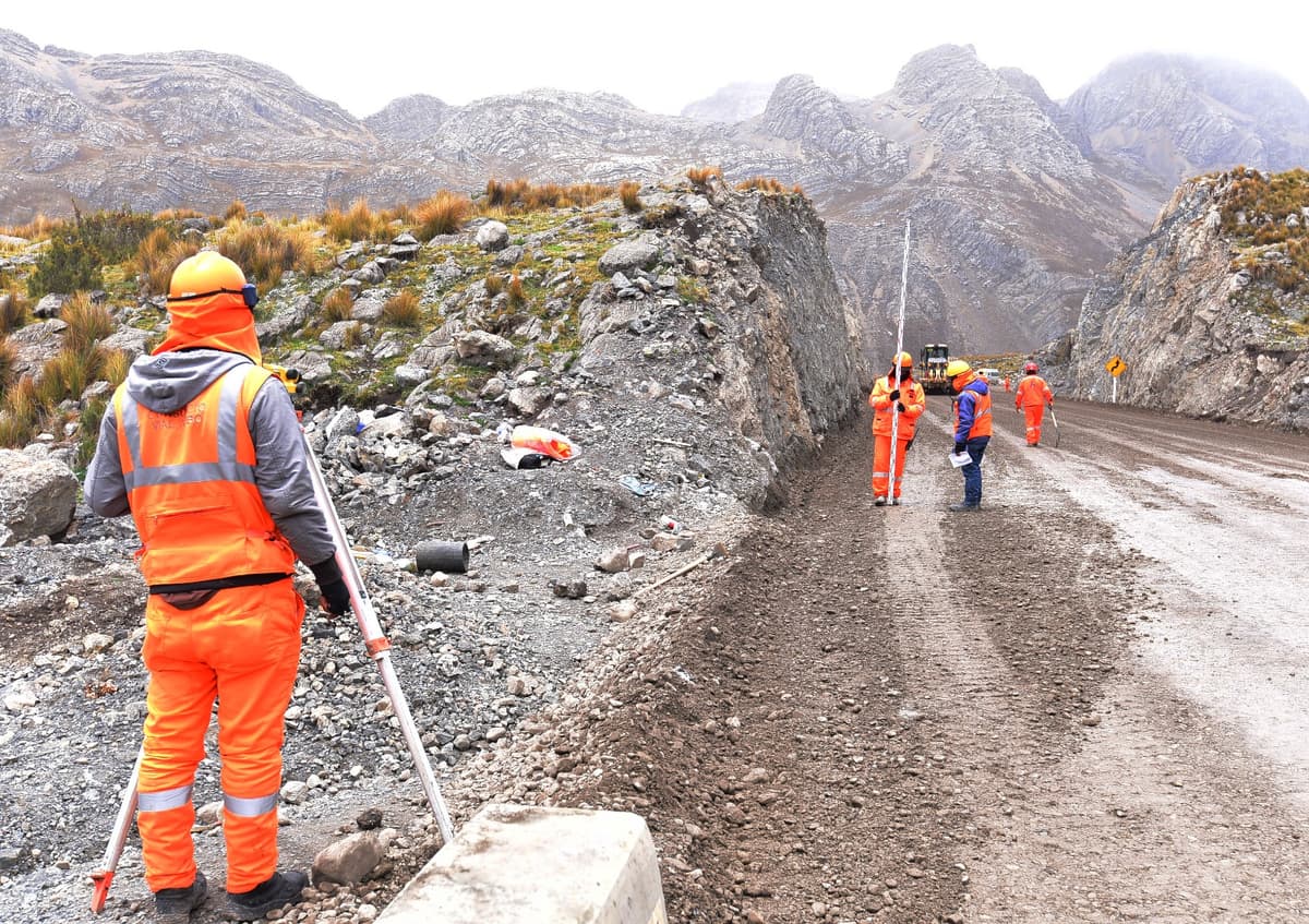 Cuatro trabas ambientales de Serfor frenan licitación vial Oyón-Ambo de 870 millones de soles