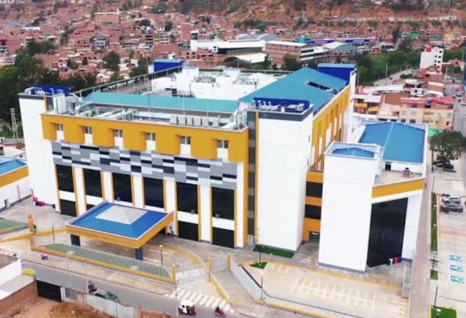 Efectivo policial se dispara en la pierna mientras realizaba mantenimiento de arma