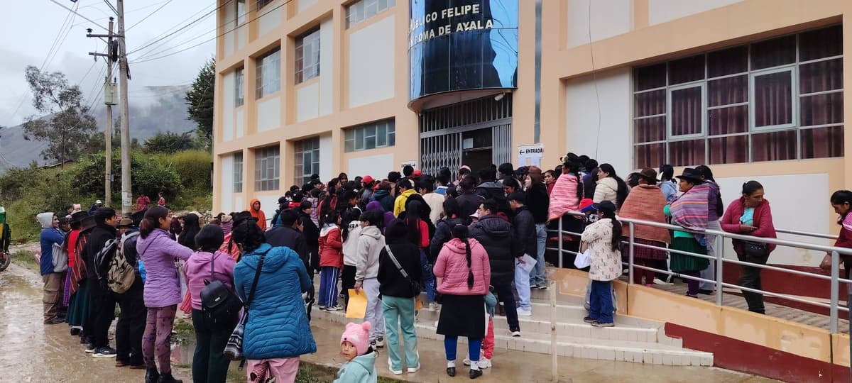 Licenciamiento oficializa al IES Felipe Huamán Poma con cuatro carreras y una sede en Huánuco