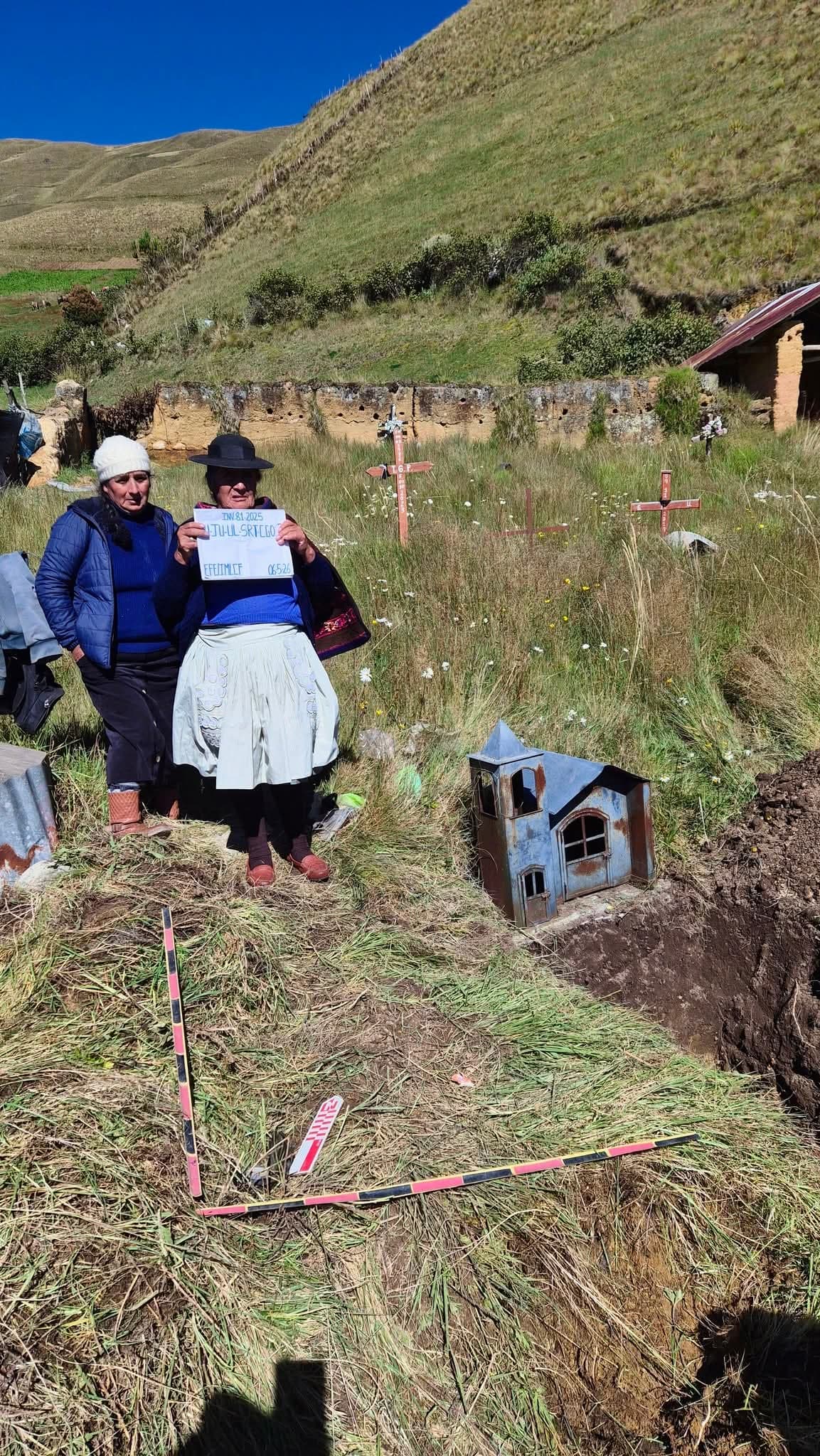 Fiscalía exhuma restos de víctimas asesinadas por Sendero Luminoso en 1992