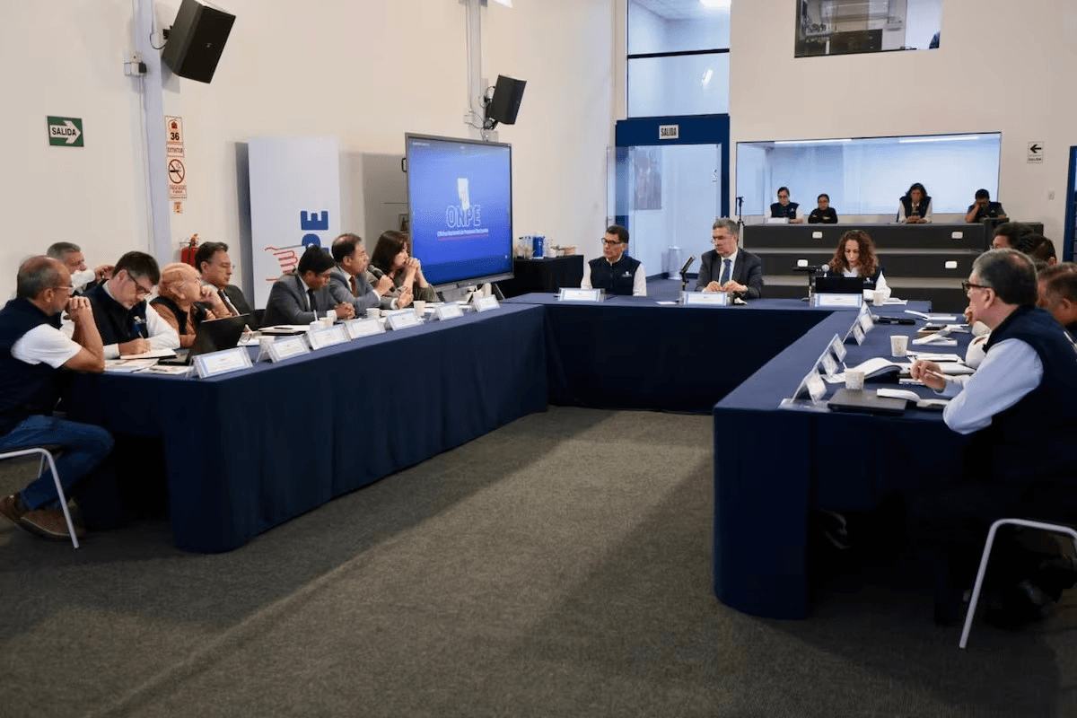 ONPE autoriza grabar conteo de votos pero prohíbe transmisiones en vivo a personeros
