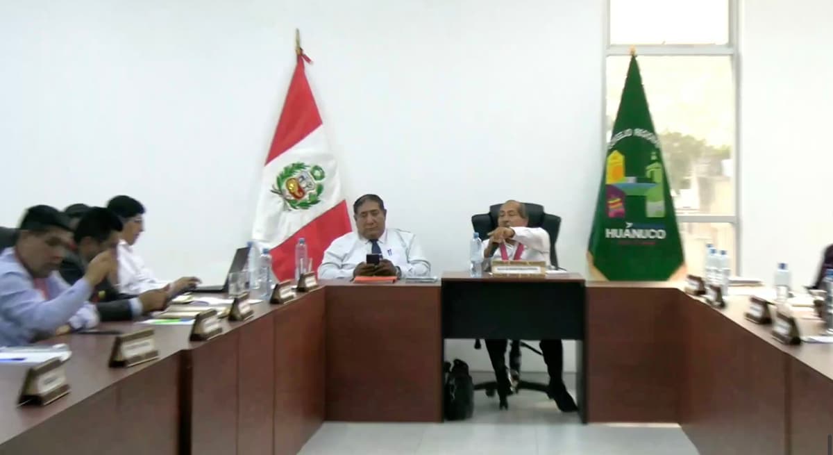 Concejo Regional cuestiona centralismo de maquinaria pesada ante crisis vial