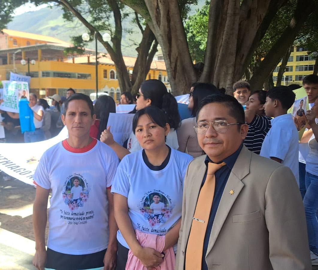 Abogado de familia de Santiago acusa presunta omisión de atención médica