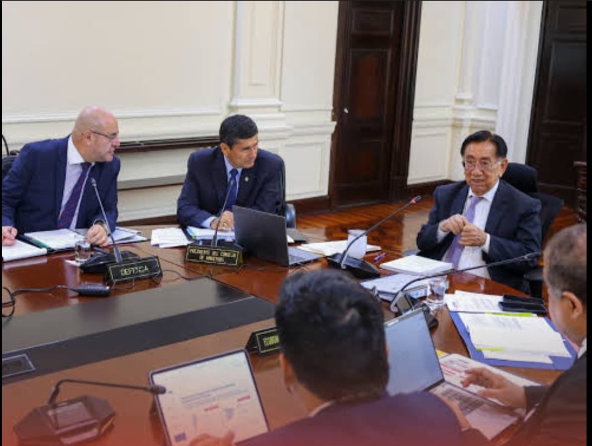 Gobierno fija prioridades en seguridad, economía y transición democrática