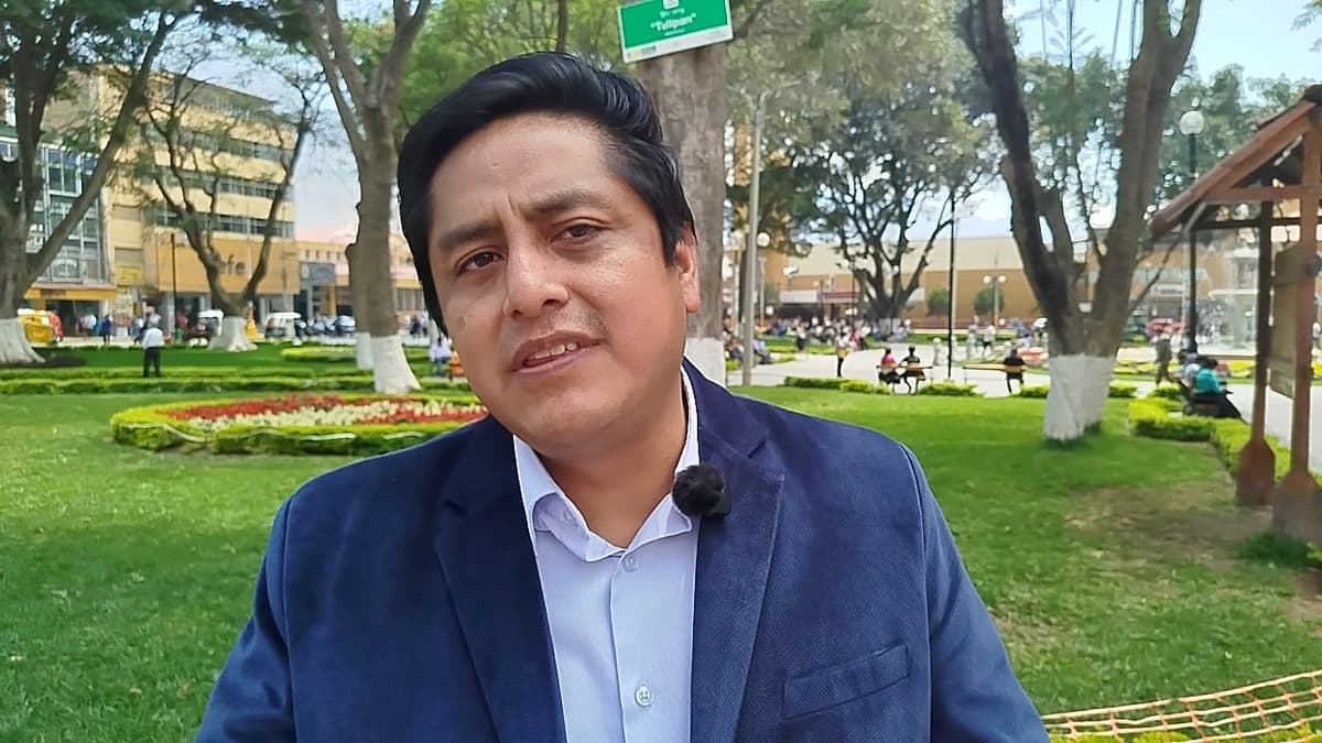 Ahora Nación solicitó al JNE retirar del registro partidario a Jhon Apolinario