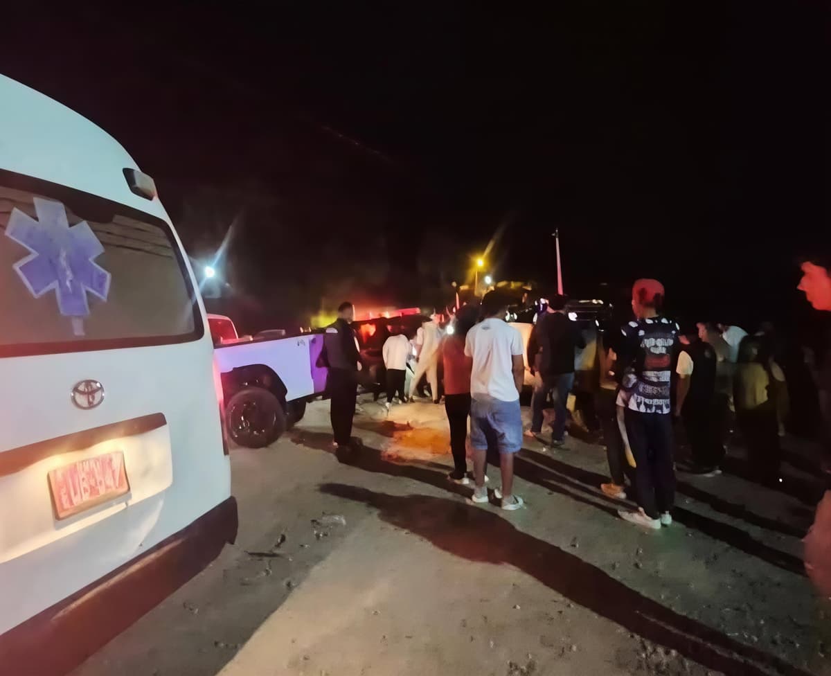 Choque entre camioneta y Bajaj deja 10 heridos en Pucuchinche