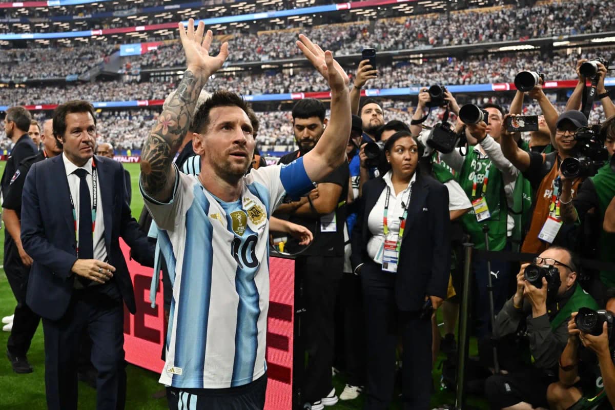 Miroslav Klose felicita a Messi: “Es el mejor futbolista de todos los tiempos”