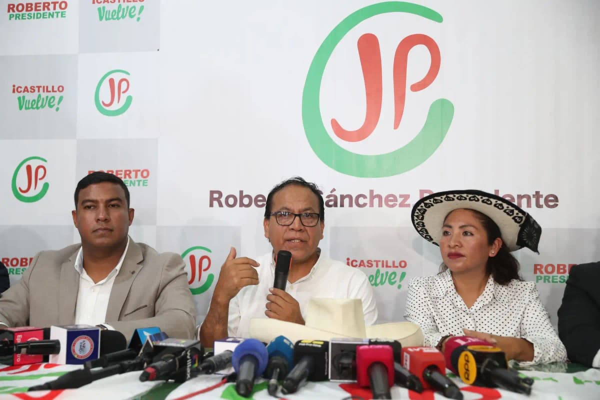 Juntos por el Perú califica de inconstitucional restricción vehicular en el Centro de Lima