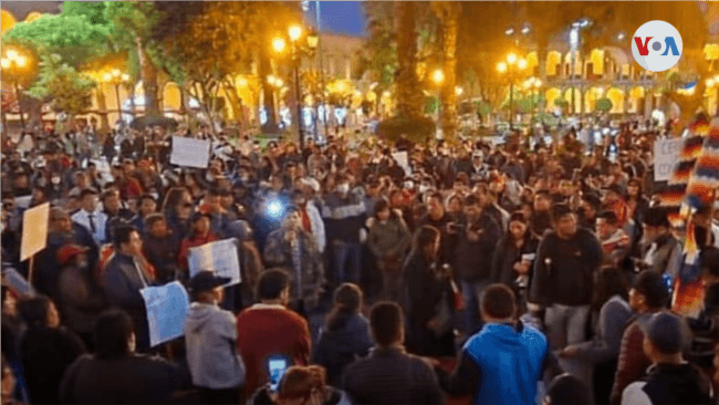 Bolivia: nuevos choques en La Paz mientras presidente evalúa militarizar protestas
