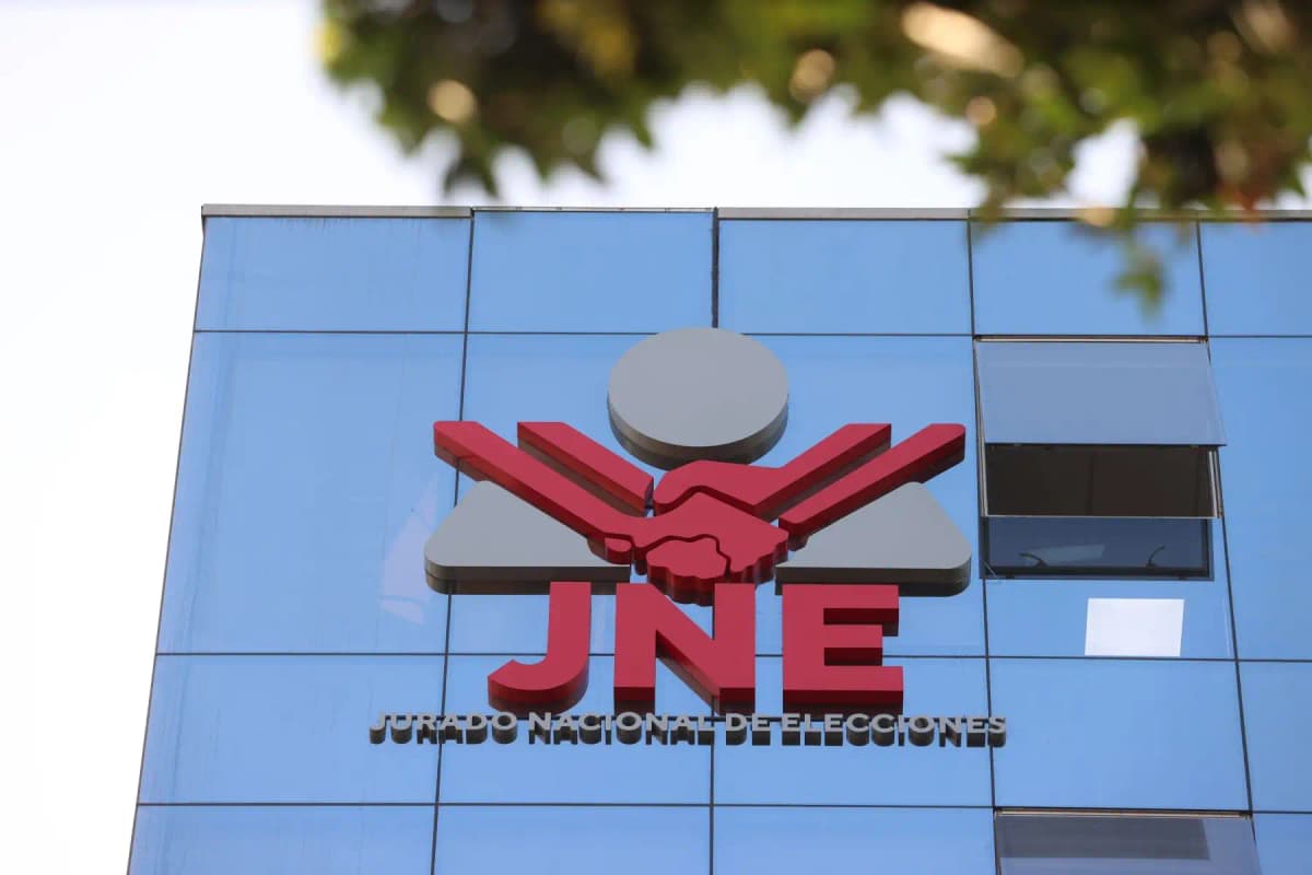 JNE entregará credenciales a senadores y diputados el 25 y 26 de junio