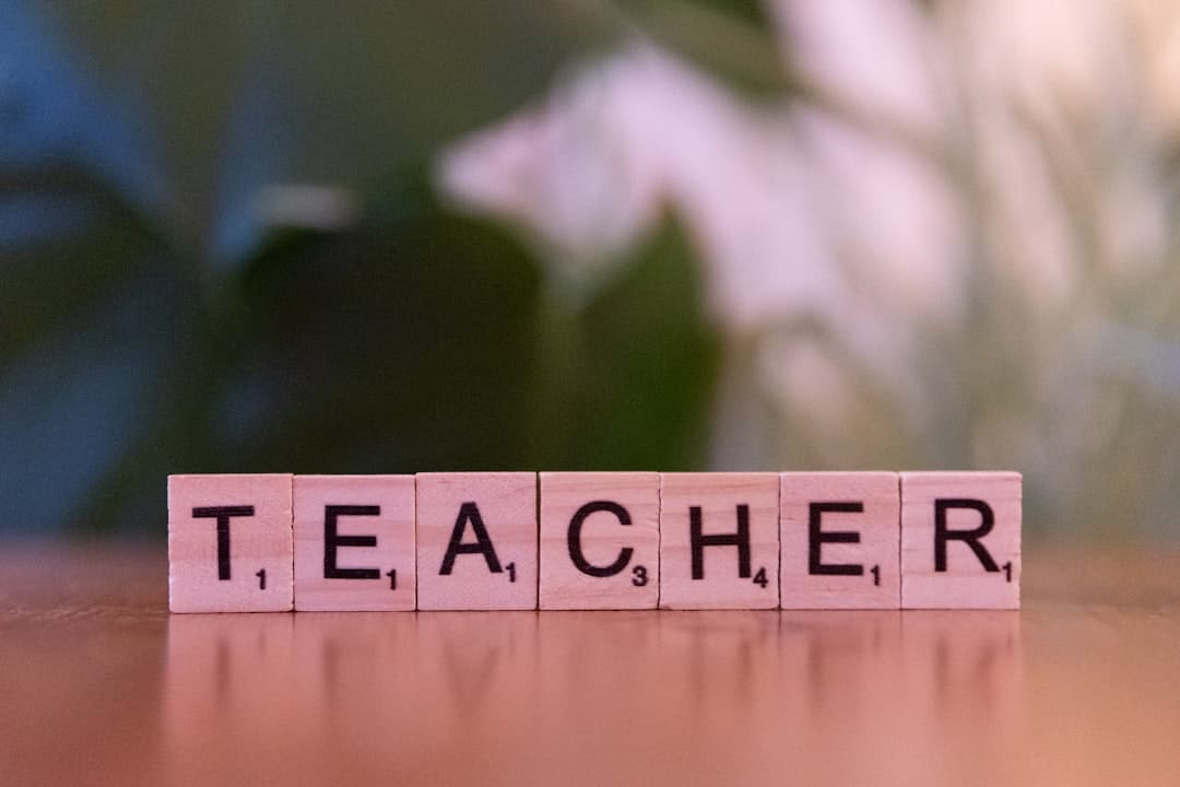 Familiares de docente acusado de tocamientos realizan plantón en Cayhuayna