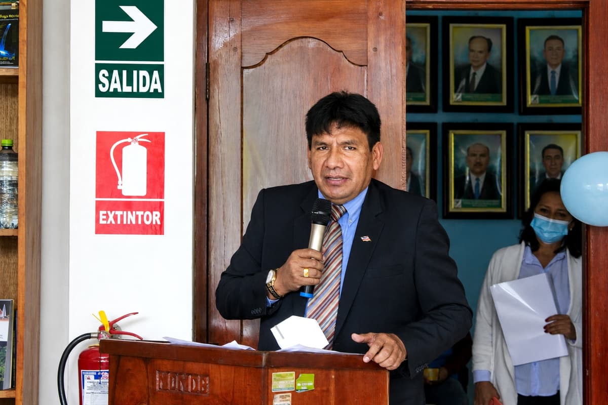 Talancha advierte denuncia penal si talan árboles en la Alameda