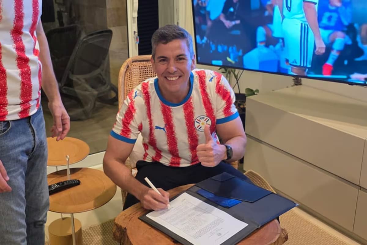 Presidente de Paraguay decreta feriado por clasificación al Mundial 2026