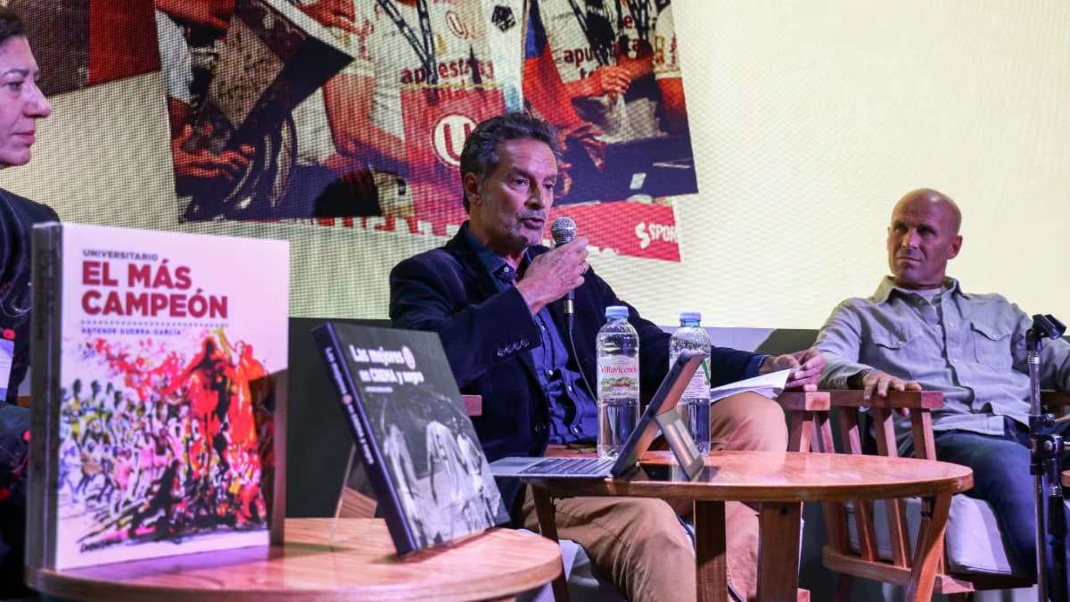 Antenor Guerra-García lleva la historia del fútbol peruano a la Feria del Libro de Buenos Aires