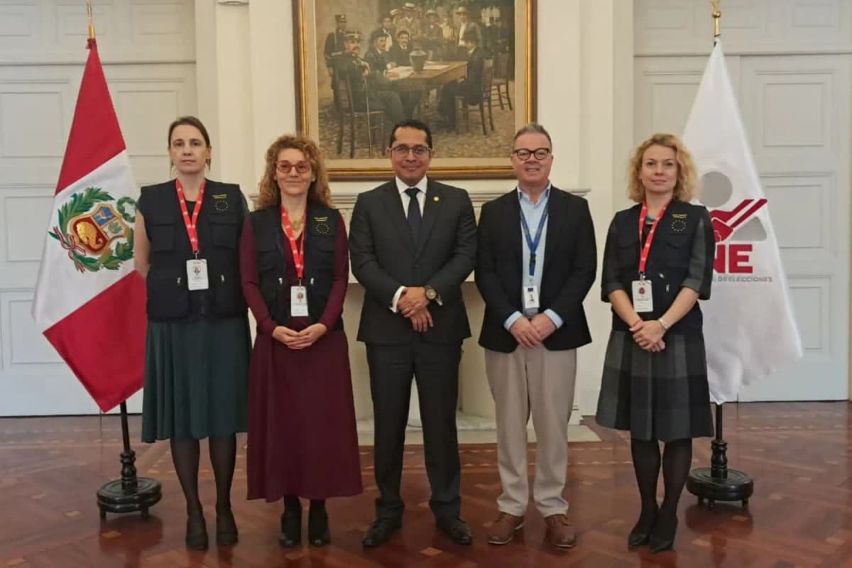 MOE UE evalúa con el JNE el desarrollo de las elecciones 2026 y posibles mejoras