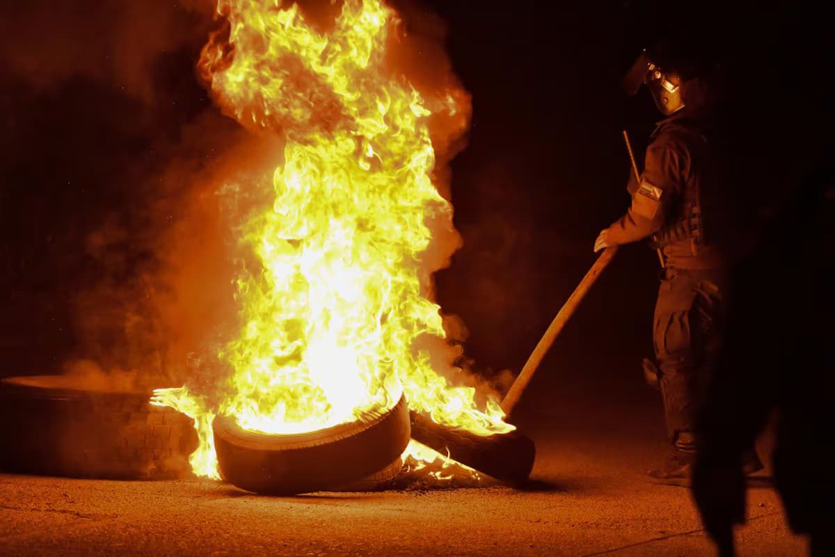Bolivia vincula protestas con narcotráfico y advierte amenaza transnacional
