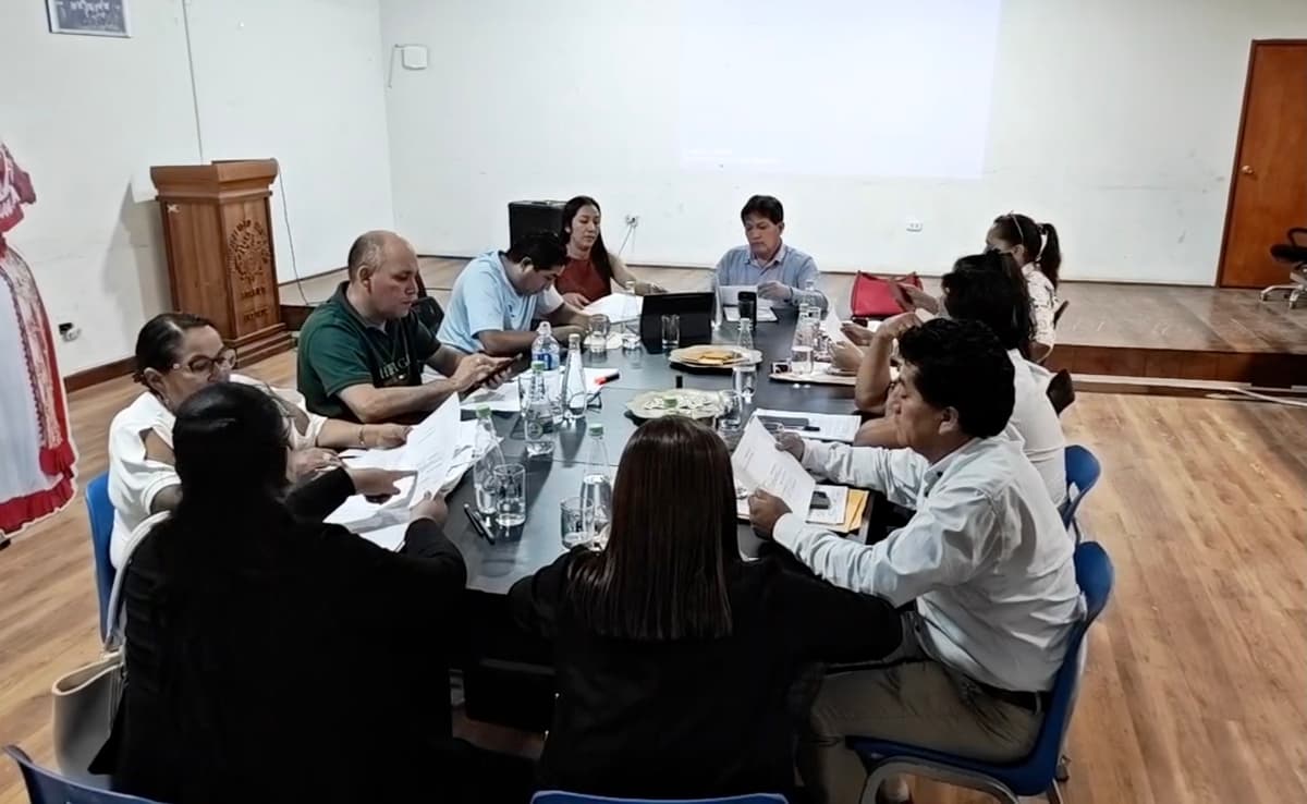 Vecinos de Llicua exigen en concejo de Amarilis derivar pedido de pistas al Gorehco
