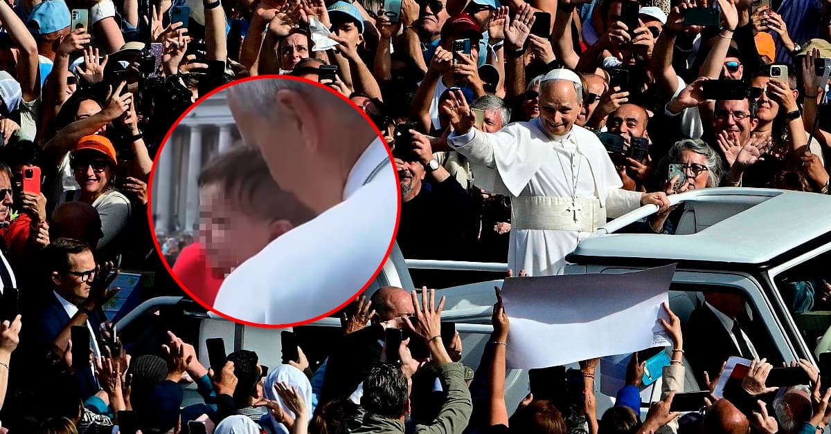El Papa León XIV conmocionó al bendecir a un niño peruano disfrazado de él