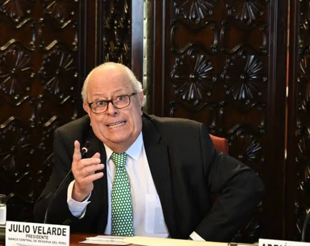 Gobernabilidad será el primer gran reto del próximo presidente, advierte Julio Velarde