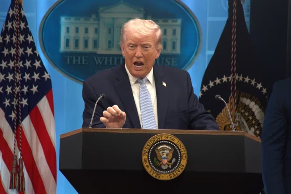 Trump amenaza con proteger Ormuz y recibir un 20% del petróleo