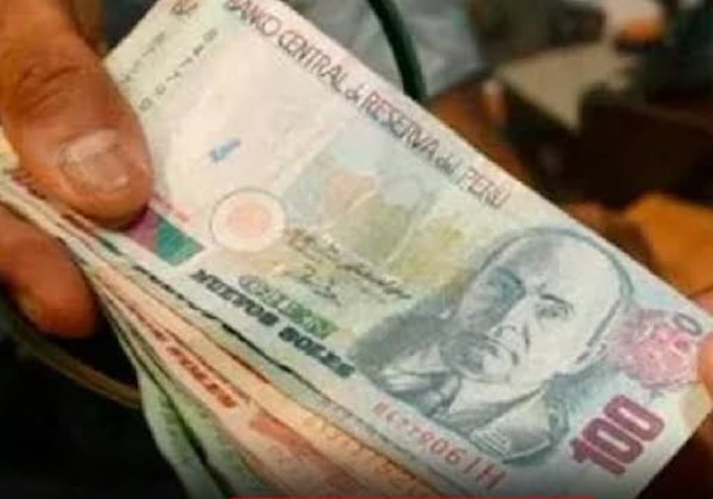 Debate económico expone límites de propuesta para elevar sueldo mínimo