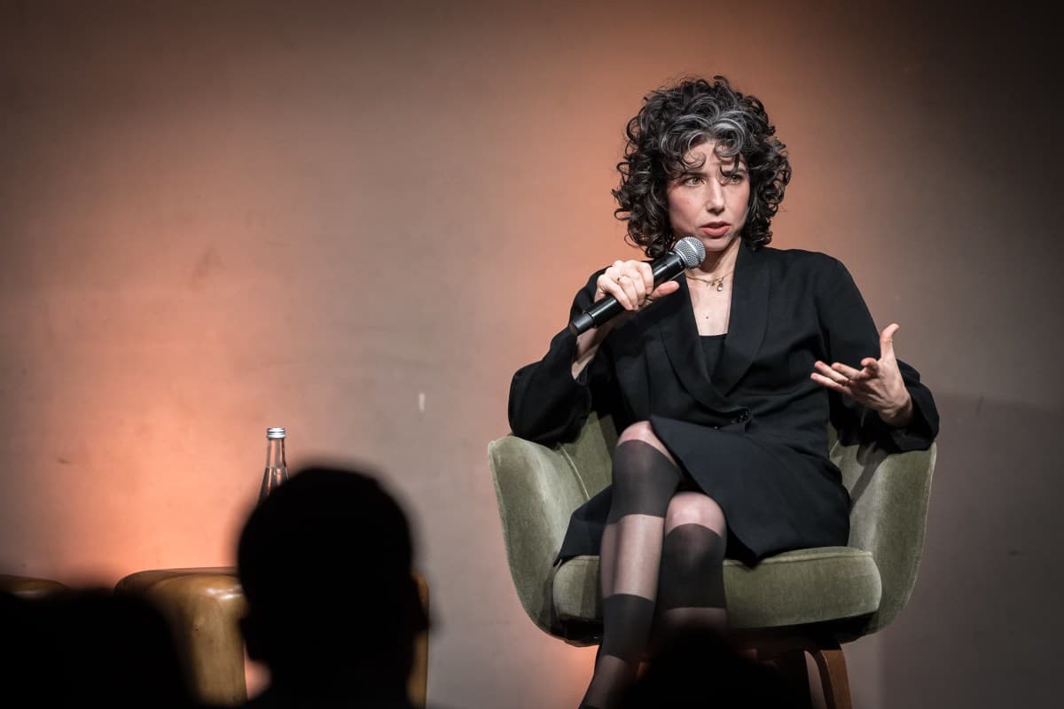 Meredith Whittaker de Signal advierte sobre los chatbots de inteligencia artificial