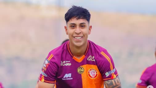 Universitario asegura el regreso de Adrián Quiroz para la segunda parte de la temporada