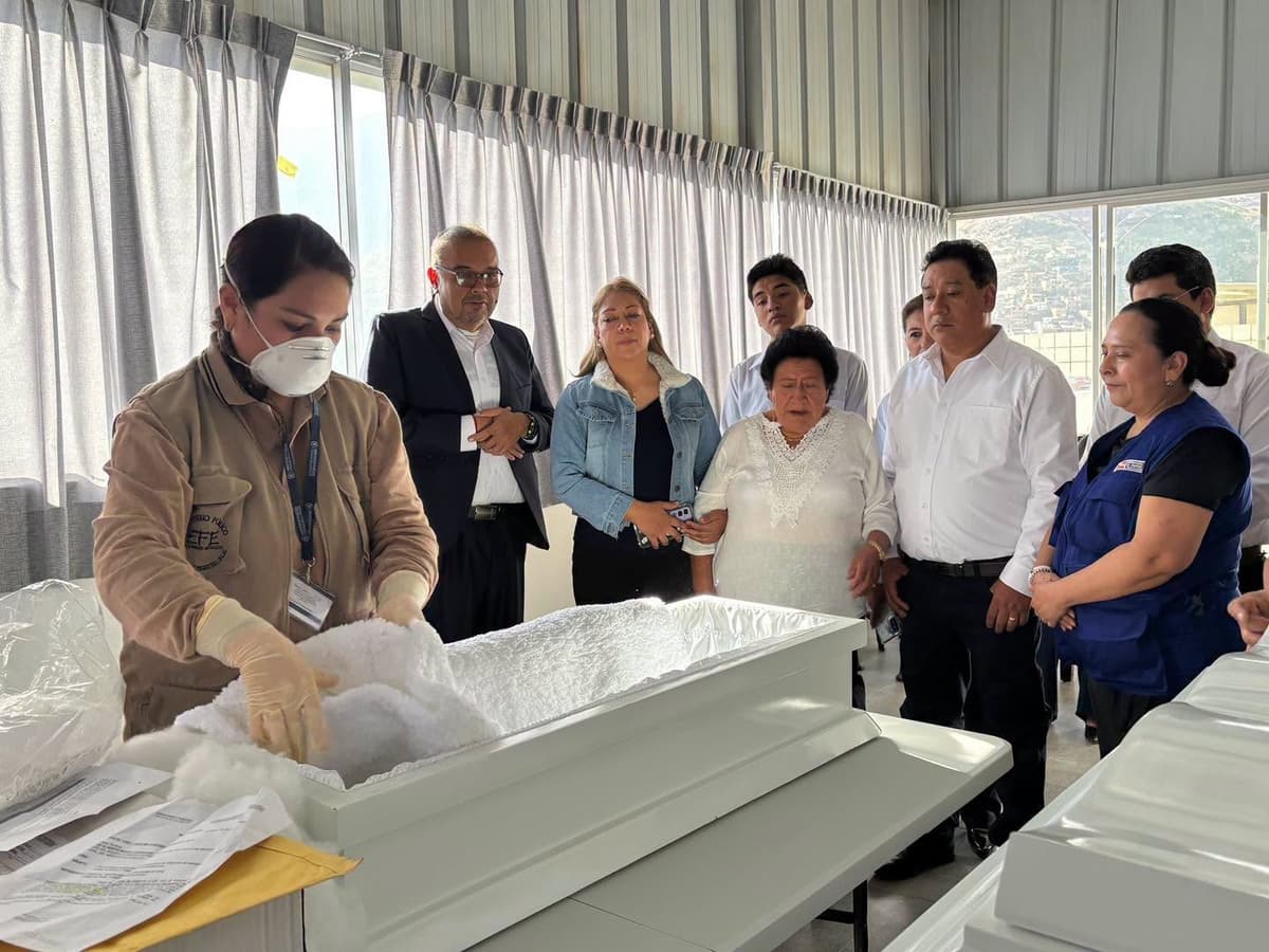 Fiscalía restituye víctimas de la violencia y advierte que aún hay cerca de 3.000 desaparecidos