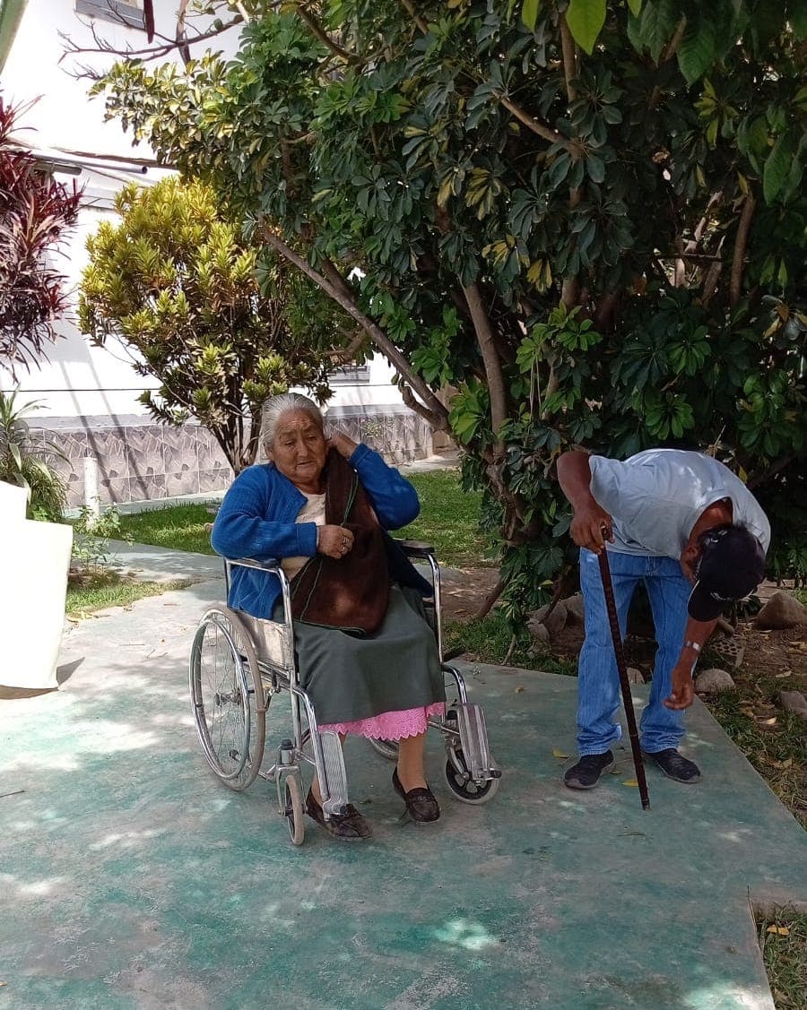 Ancianos contra desalojos: Dos historias exponen el drama de tierras en disputa