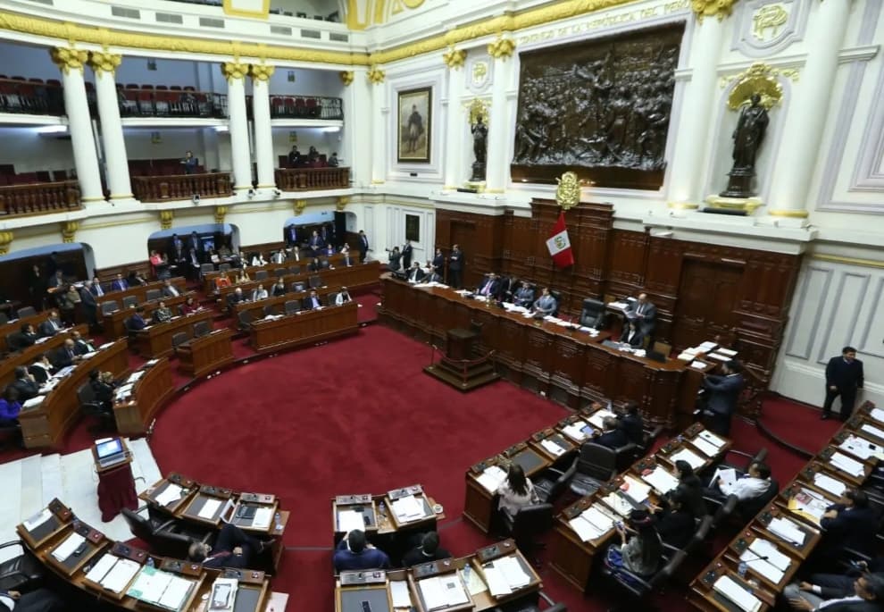 Congreso delega facultades legislativas a la Comisión Permanente durante receso