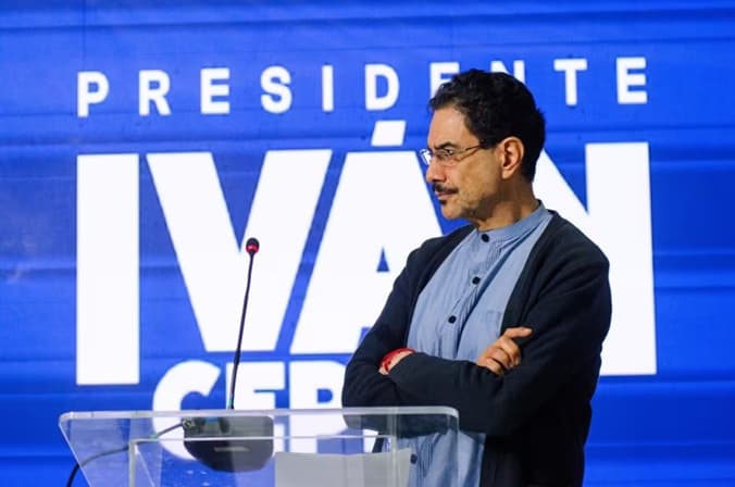 Iván Cepeda admite el preconteo como dato no oficial y avanza impugnación