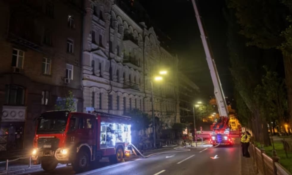 Fuertes explosiones sacuden Kyiv tras advertencia de Zelensky sobre ataque ruso