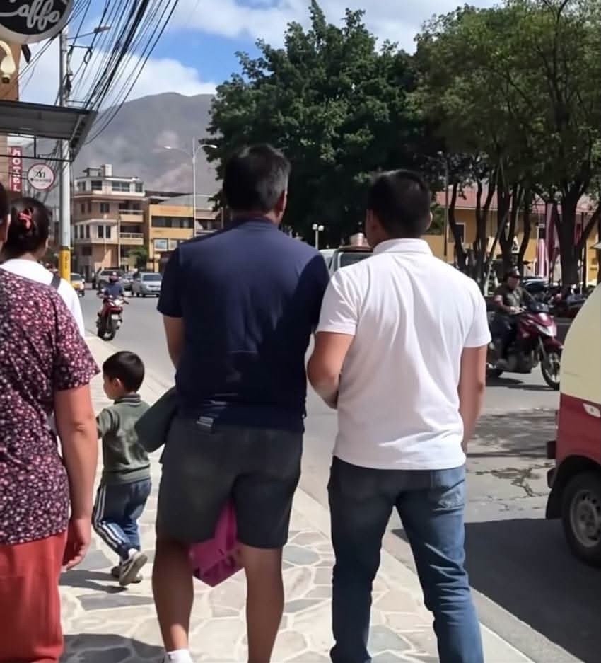 Detienen en plena formación a dos policías investigados por presunta coima