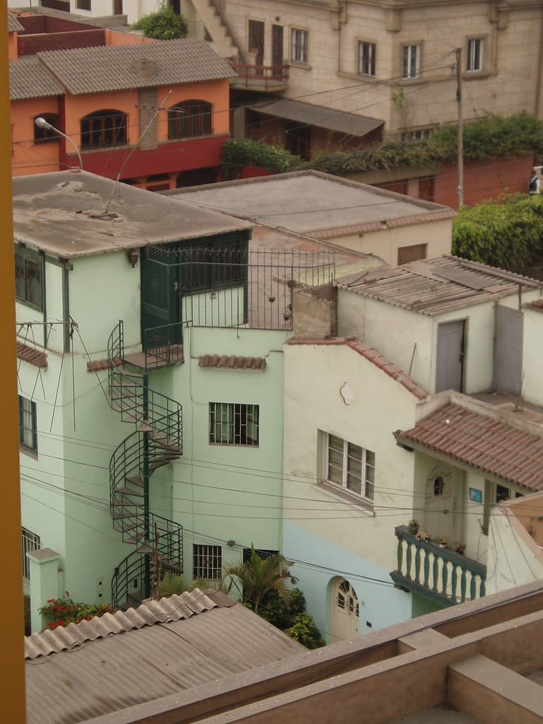 Keiko Fujimori plantea reconciliación nacional tras ajustado triunfo electoral