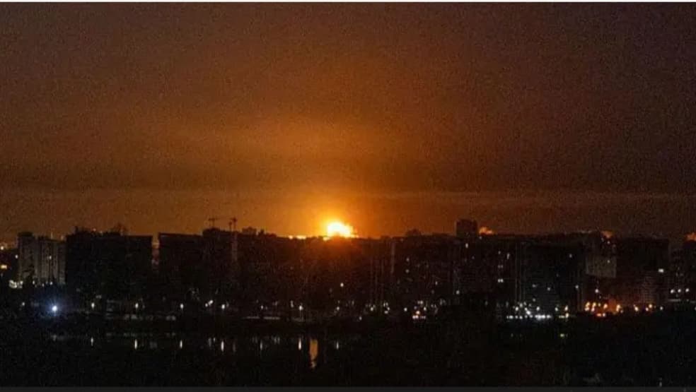 Ataque ruso contra Kyiv deja decenas de muertos y heridos
