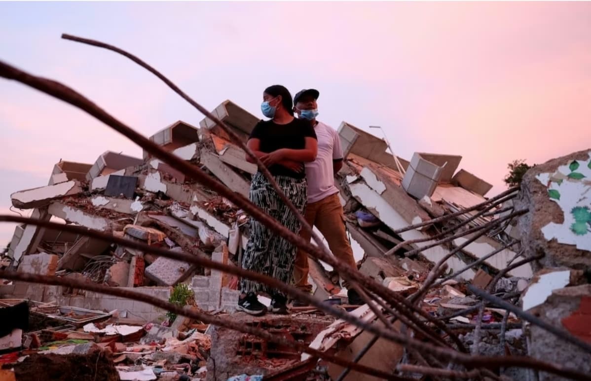 Muertos por doble terremoto en Venezuela suben a 1.943